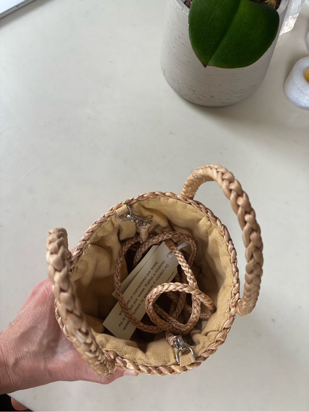 NWT Hat Attack Mina Bag Woven Straw Bucket Bag - Natural Tan - Picture 2 of 9